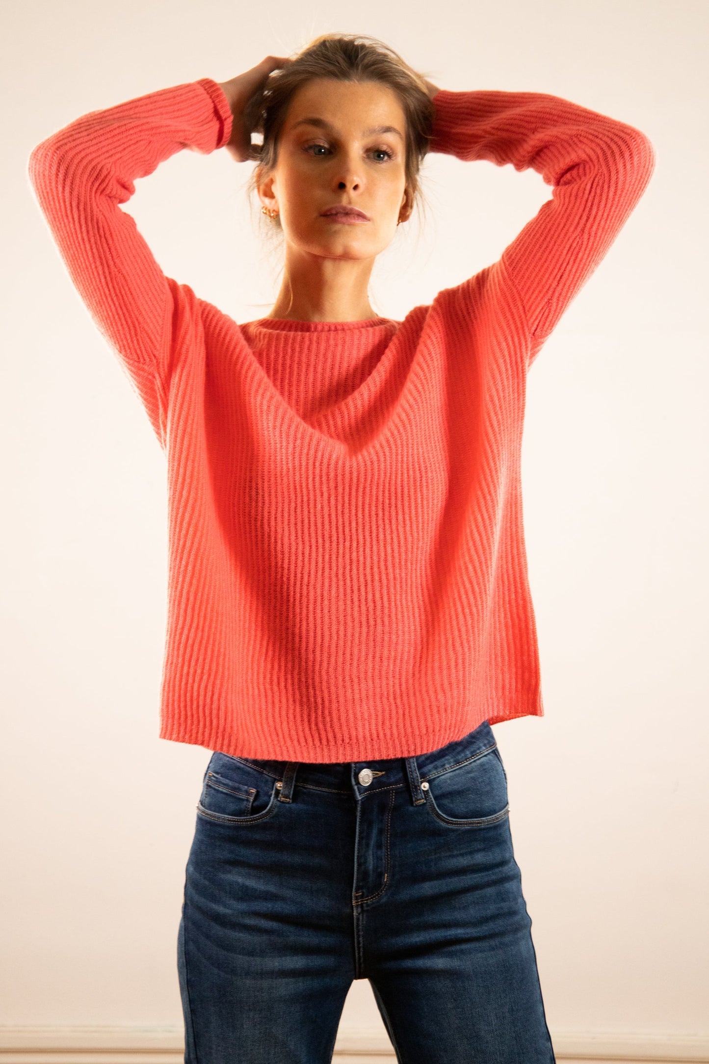 BLACK MADI SWEATER