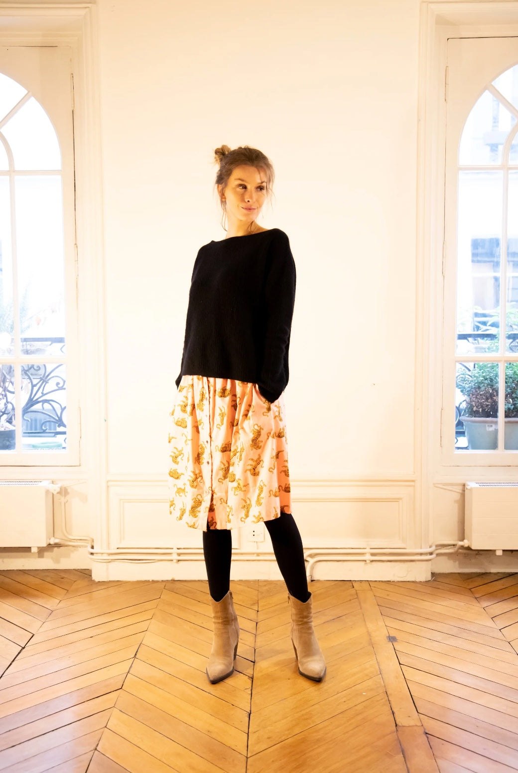 BLACK MADI SWEATER