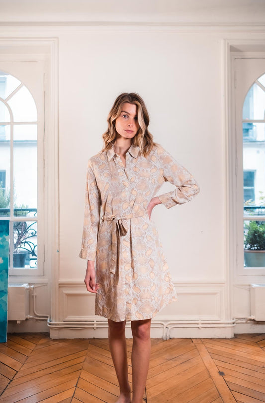 robe chemise blanche motif python vetement femme creation paris