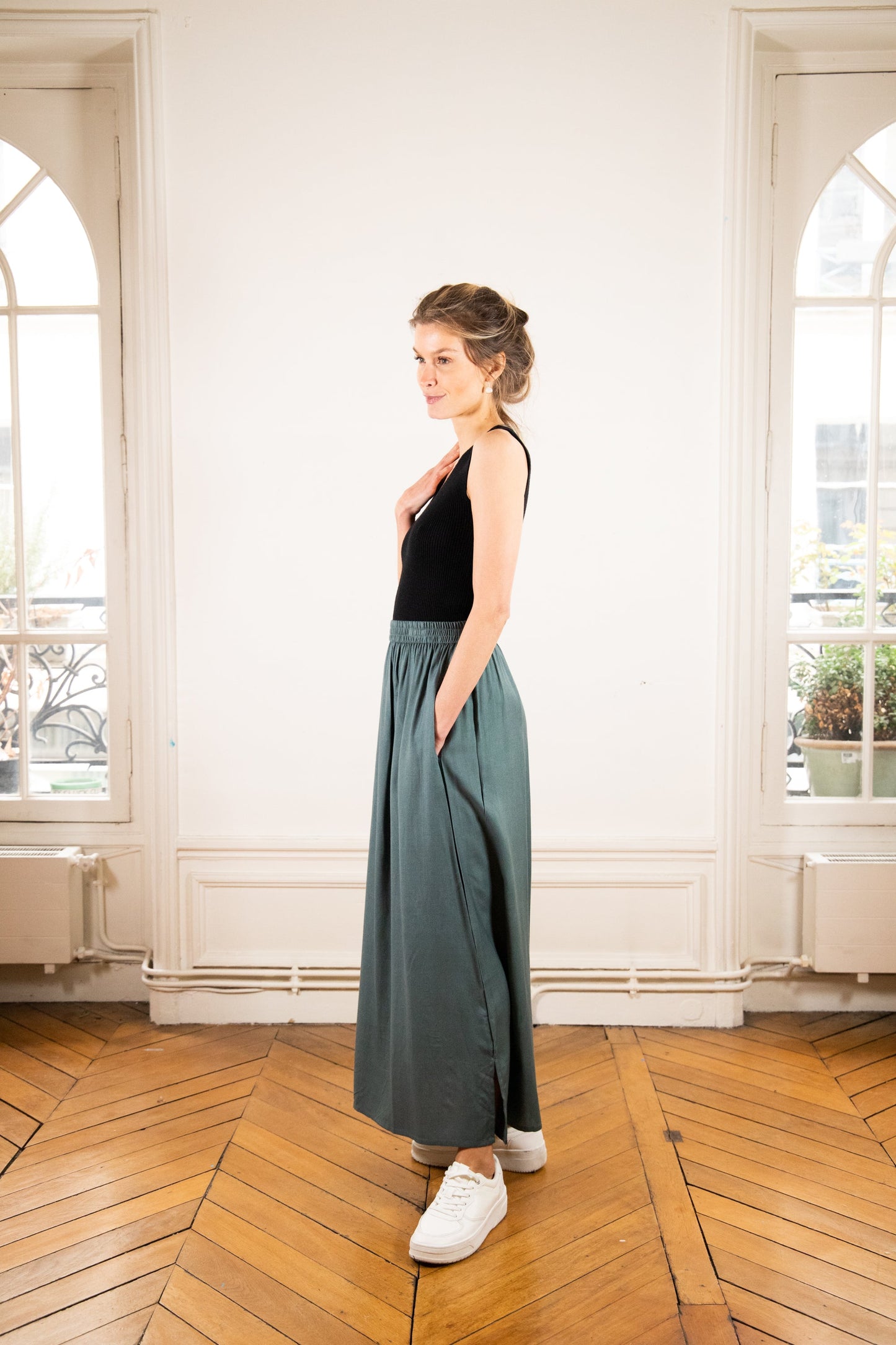 BLACK ELSA SKIRT