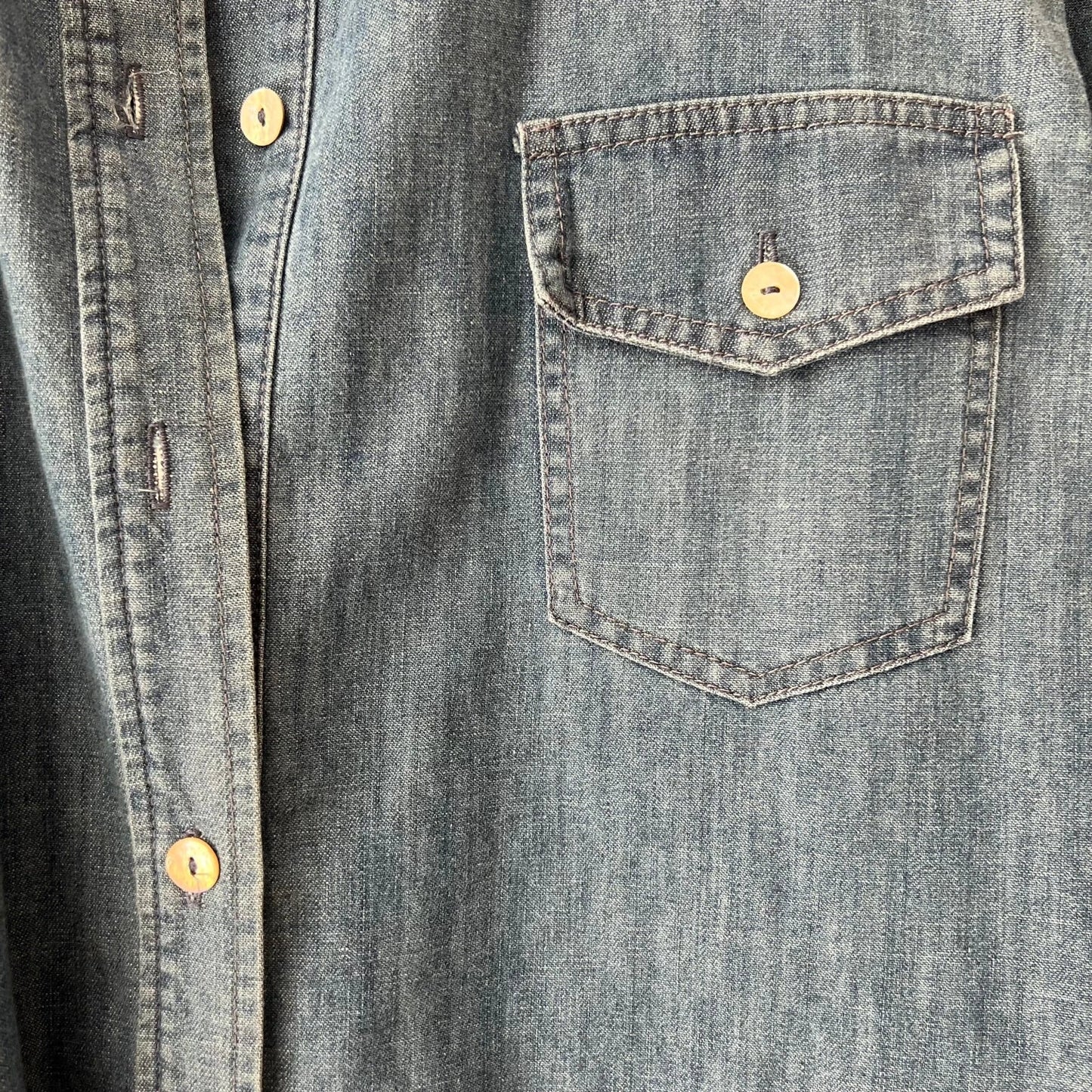 chemise jean femme denim clair création paris pret-à-porter