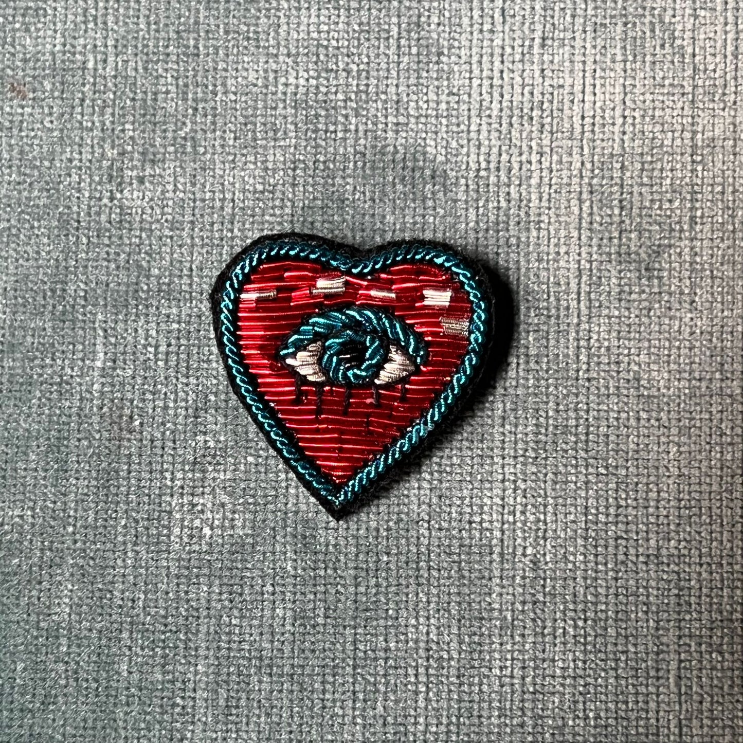Brooch - Heart eye