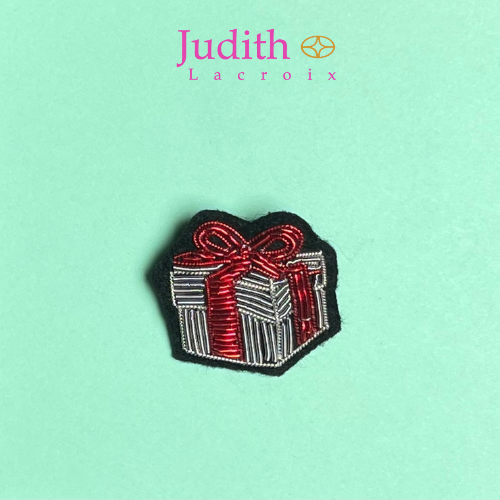 Broche Croix Design - Jolie - Occasion