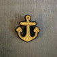 broche brodée main hand embroidered pin
