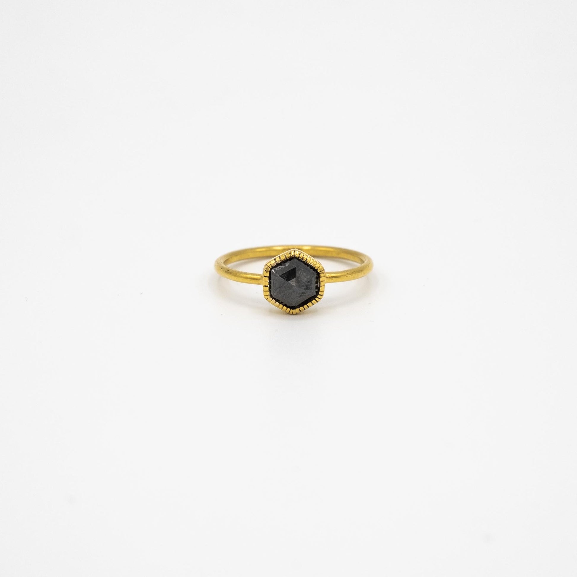 bague or diamant noir pierre précieuse bijoux femme joaillerie bijouterie paris créateurs