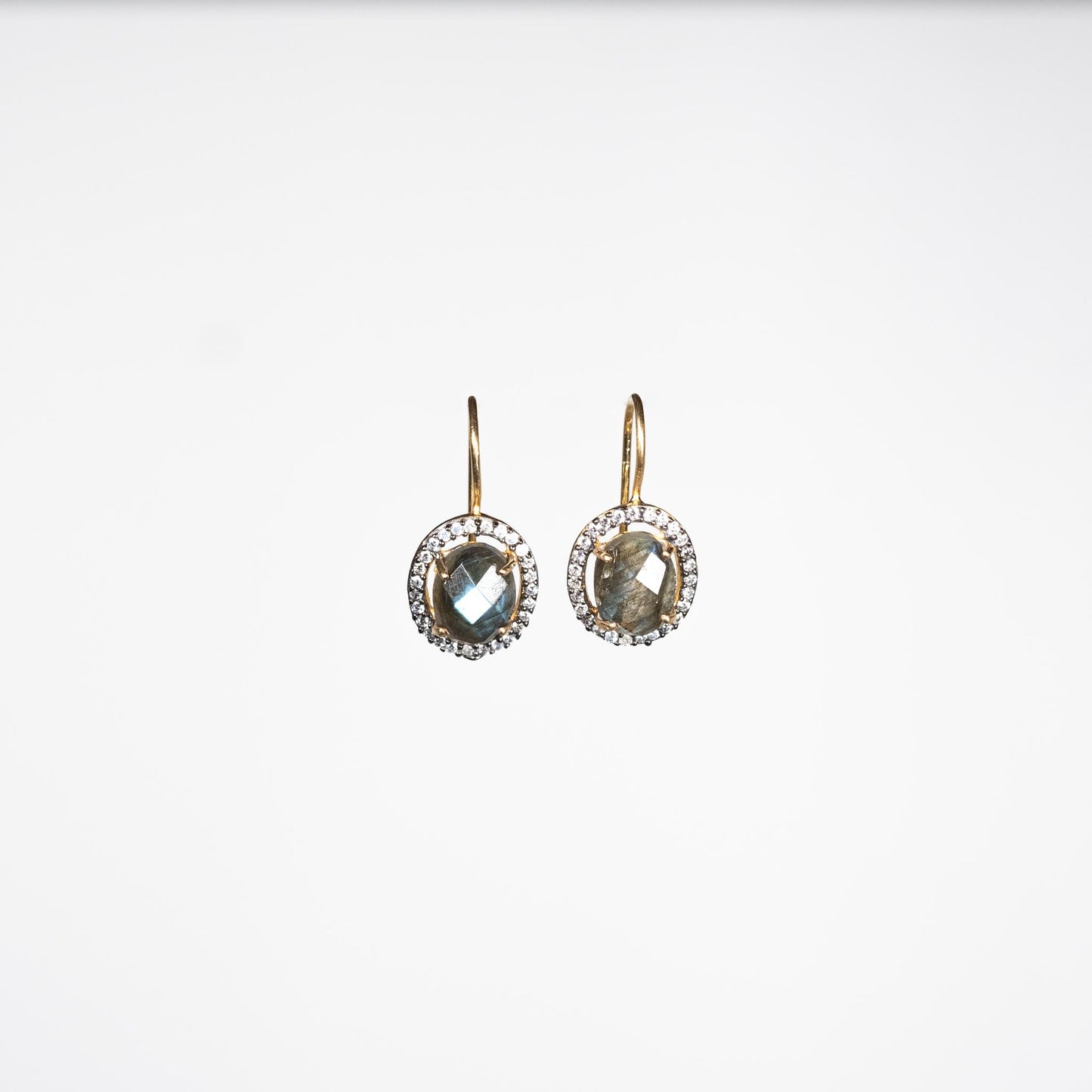 boucles d'oreilles or vermeil dormeuse pierre semi précieuse labradorite zirconia joaillerie création bijouterie paris bijoux femme