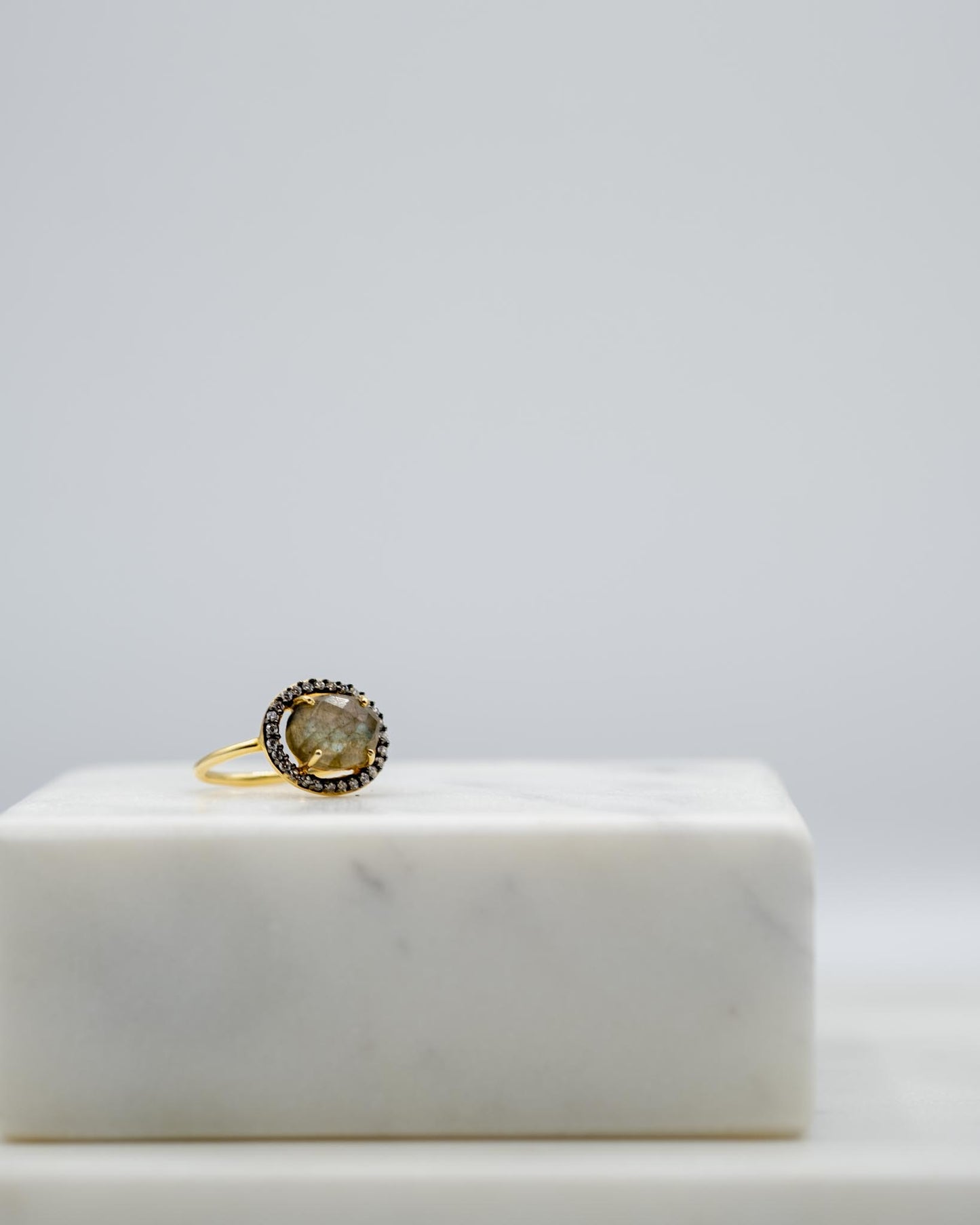 bague or vermeil pierre semi précieuse labradorite zirconias bijoux femme joaillerie bijouterie paris créateurs
