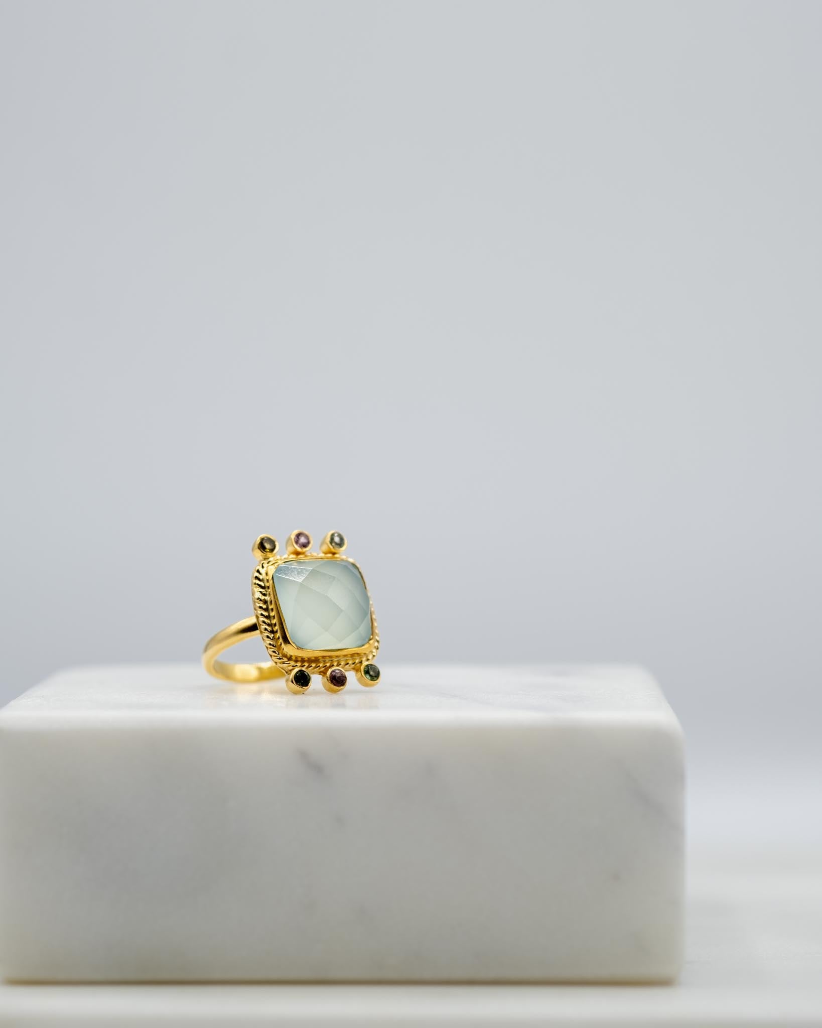 bague or vermeil pierre semi précieuse calcédoine zirconias bijoux femme joaillerie bijouterie paris créateurs