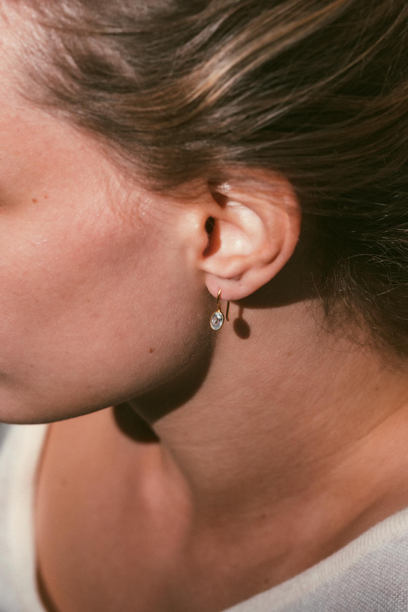 boucles d'oreilles or vermeil dormeuse pierre semi précieuse topaze joaillerie création bijouterie paris bijoux femme